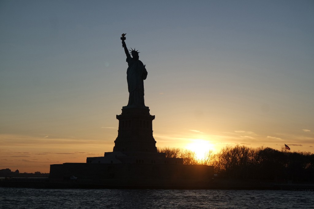 クルーズから見たニューヨークの景色