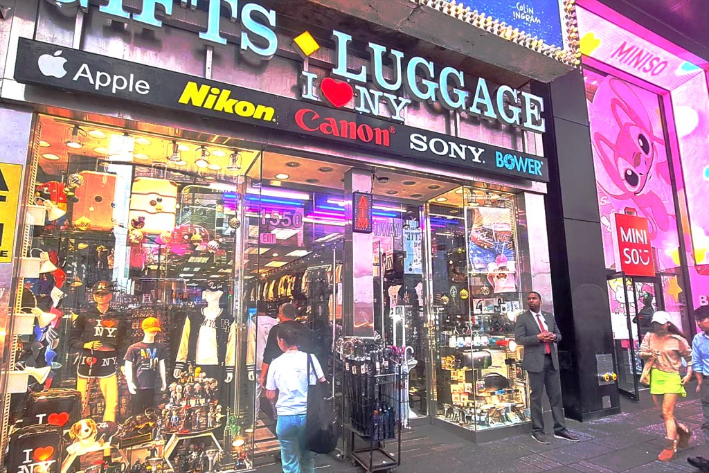 タイムズスクエアの露店の写真