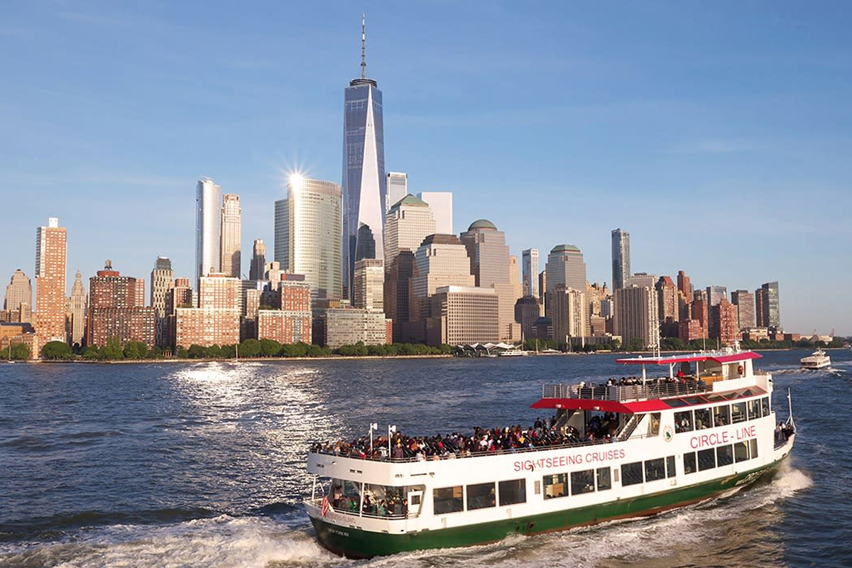 夏のニューヨークの街並み