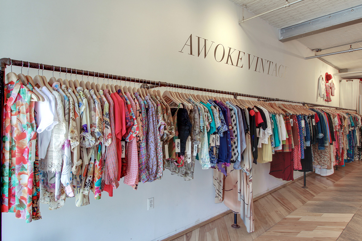 Awoke Vintageの店内